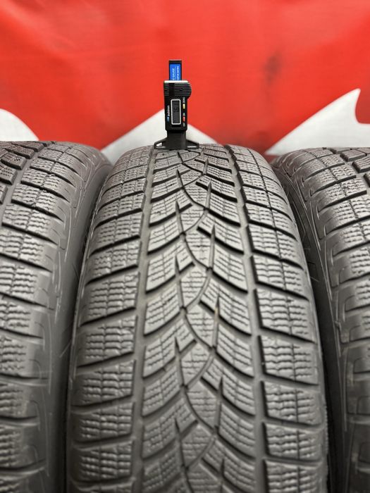 235 60 18, Зимни гуми, Goodyear UltraGripPerformance, 4 броя