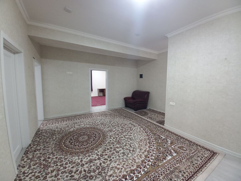 Сдаётся в аренду Таунхаус 4 комнаты в центре города.Агентство