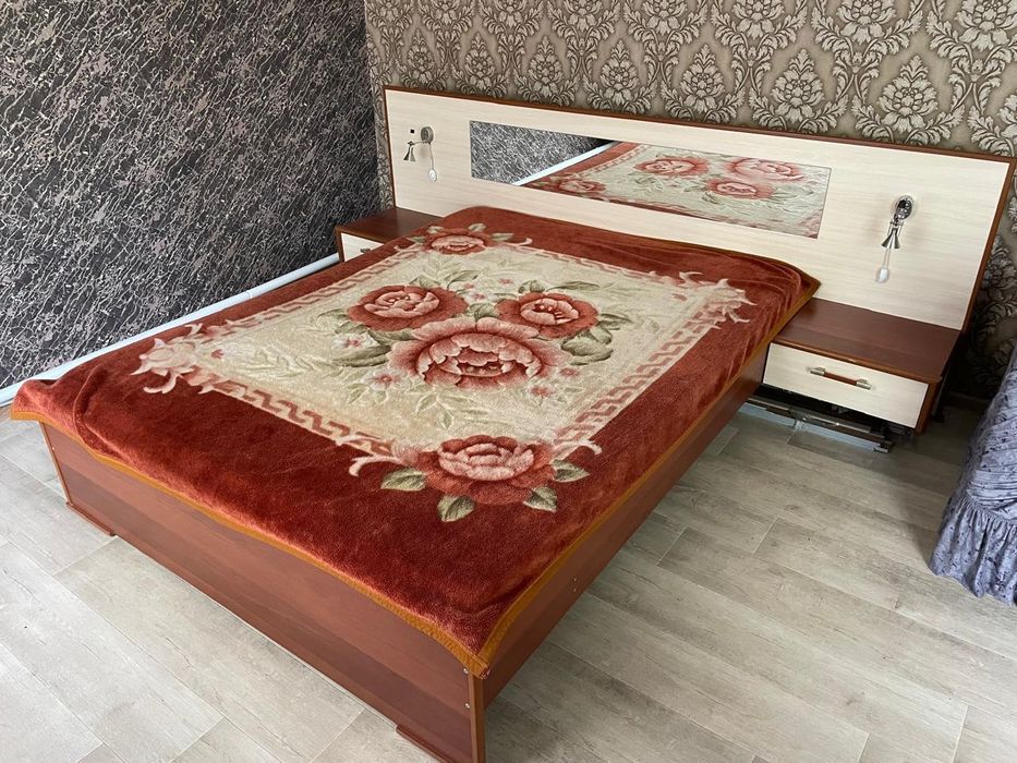 Спальный гарнитур