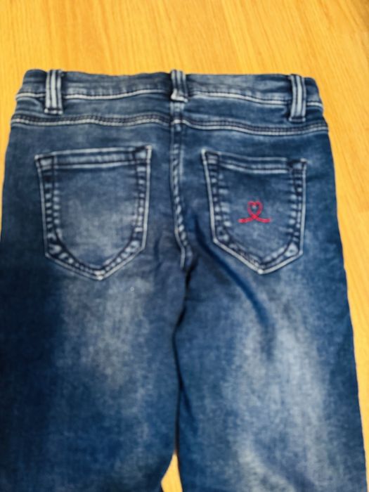 2 pantaloni s’Oliver marime 128