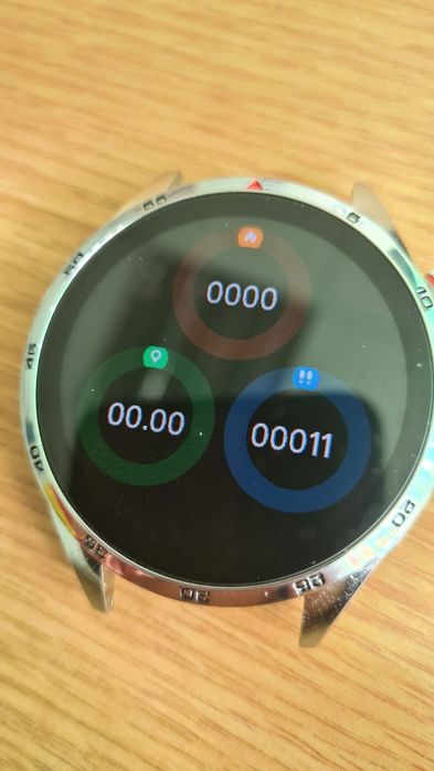 Vând smartwatch nou