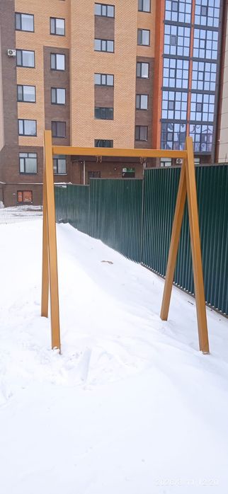 Продам     Качелю