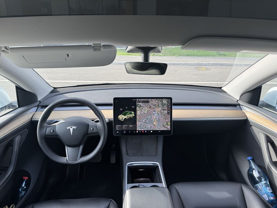 Tesla model Y Long range 12/2021 54000km carlig summon