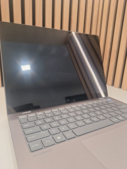 HP Omnibook X Lite / Snapdragon X Elite / 16GB RAM / 512SSD / #52992
