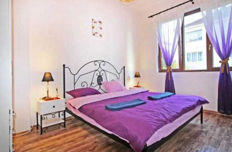 Дава се под наем Тристаен апартамент в София, Център - 90 кв.м за 669 € - Снимка #2
