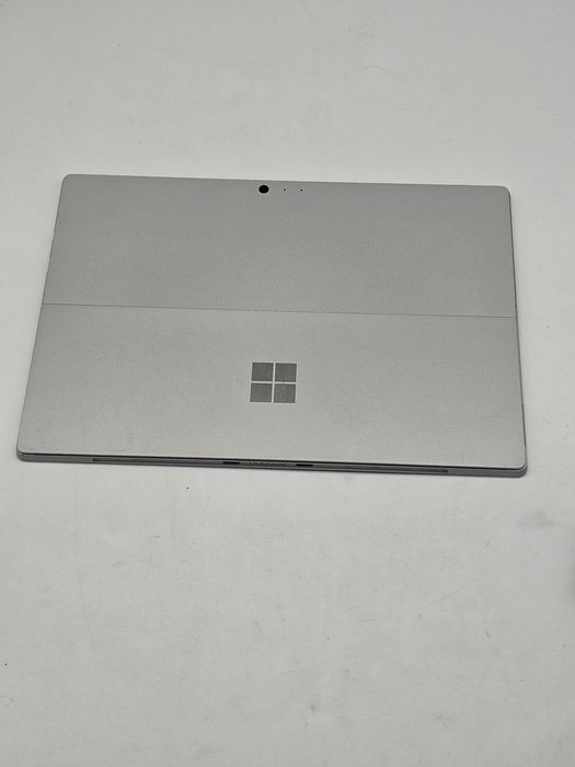 Microsoft Surface Pro  5 cu Intel Core i5-7300U 12,3 inch 8 GB RAM, SSD de 256 GB Platinum