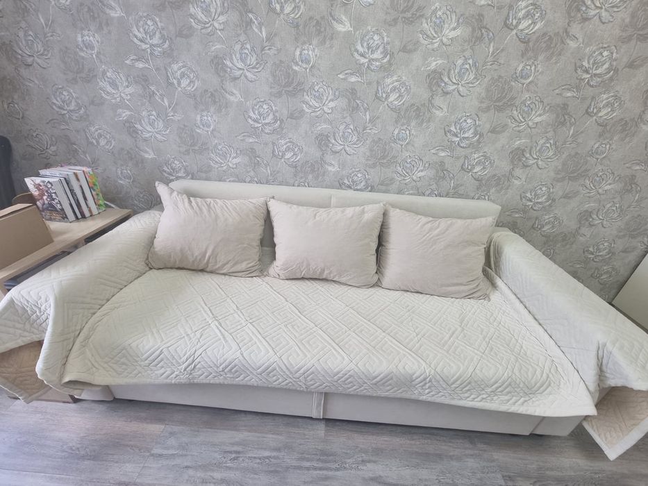 Диван для гостиной