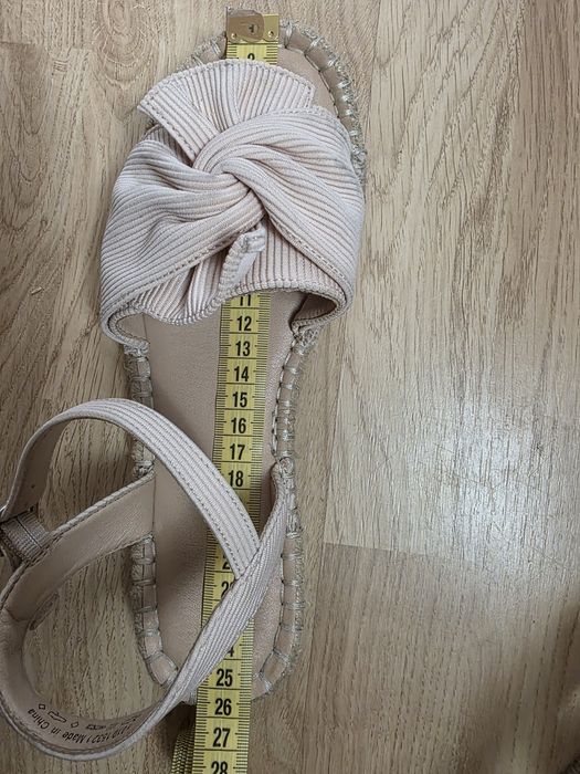 Sandale nr 38 și 39