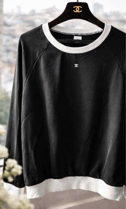 уникална черна блуза с бяло Шанел Chanel дълъг ръкав суичър топ качест