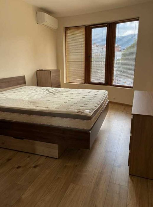 Тристаен апартамент под наем в жк. Витоша