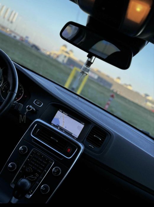 Volvo s60 …………..