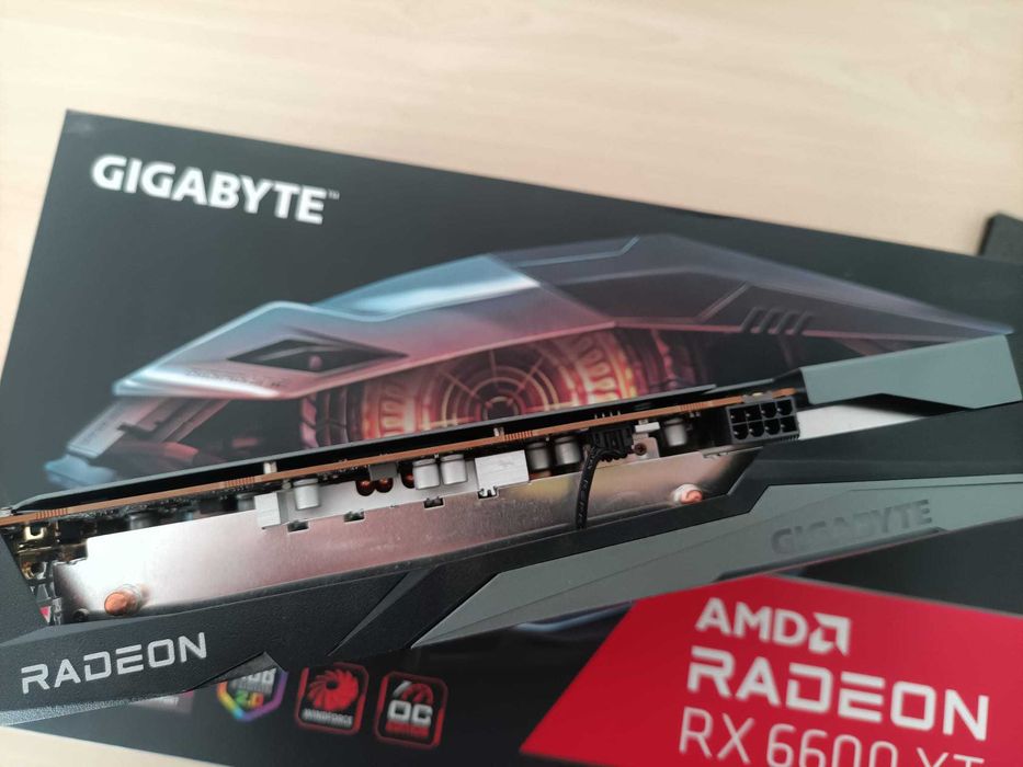 AMD RX 6600 XT 8gb Ca noua/ Memorie Samsung/ Gaming 1080p