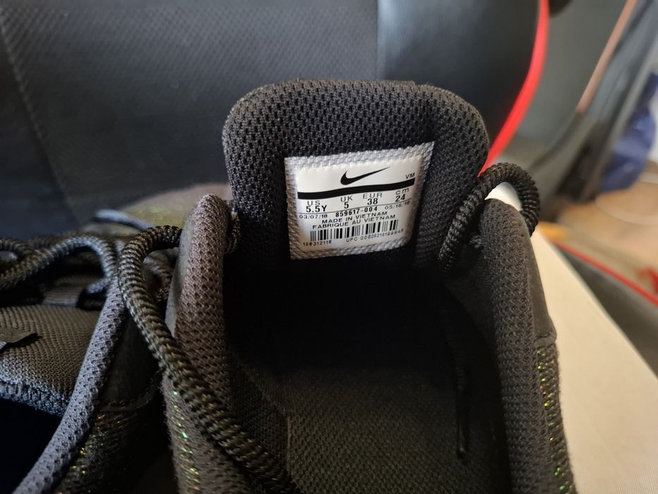 Nike Tanjun GS ca noi