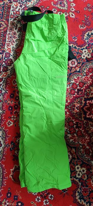 Продаю спортивные брюки