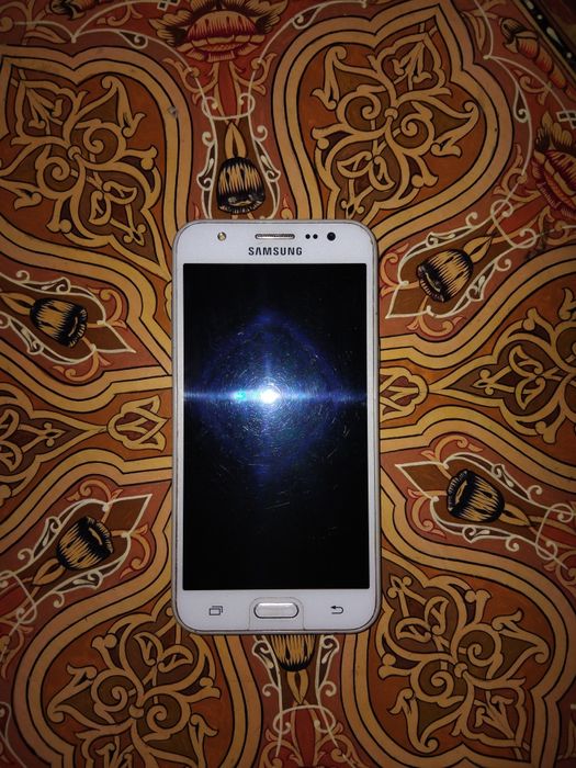Telefon  Samsung  8 gs