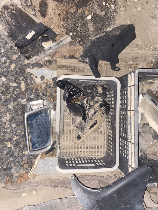 Запчасти Мерс 210