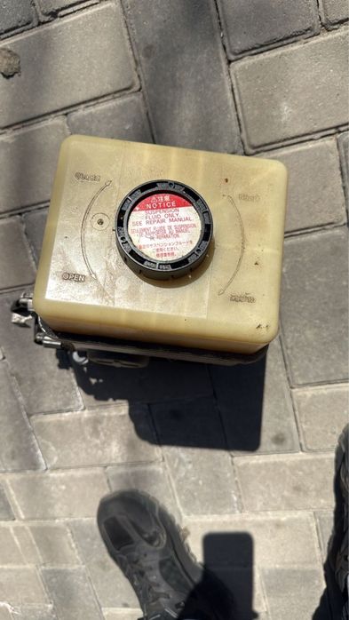 Насос подвески lx470