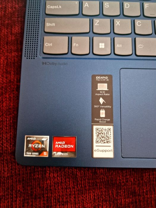 Laptop Lenovo Slim IdealPad 2 în 1