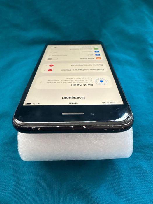 Iphone se 2 baterie 98% memorie 128gb