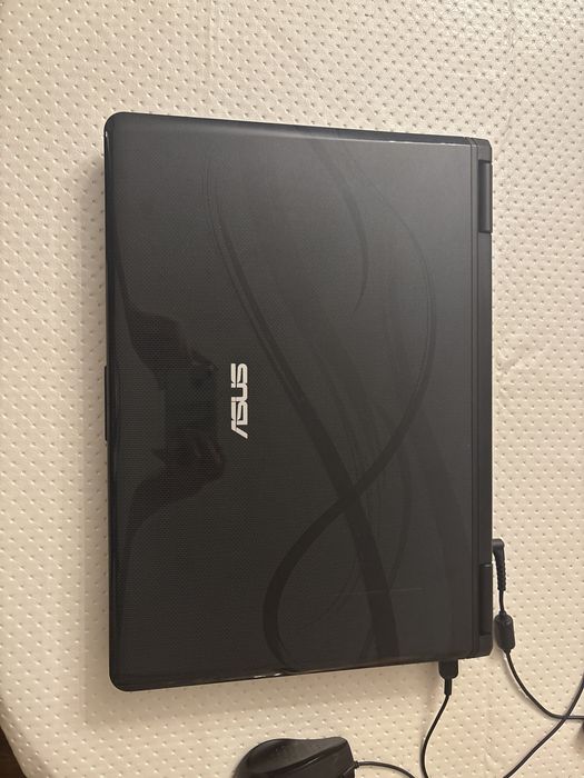 Ноутбук в очень хорошем состояние