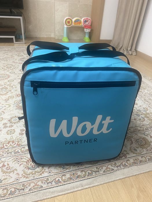 Продам термо сумку WOLT