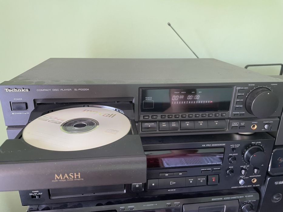 Висок клас СД Техникс с дистанционно