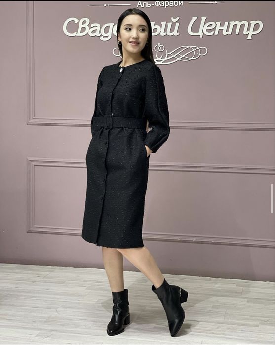 Платье  от бренда KIWE