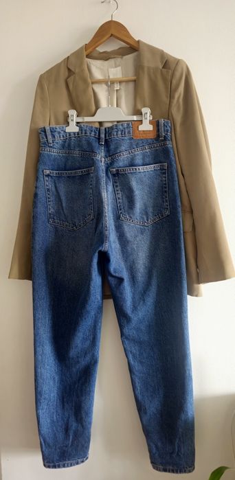 Разпродажба на СТРАХОТНО дамско дънки Bershka/Levi's - нова колекция