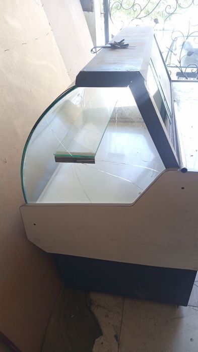 Продам витрина холодильник б/у / Vitrina xolodilnik sotiladi