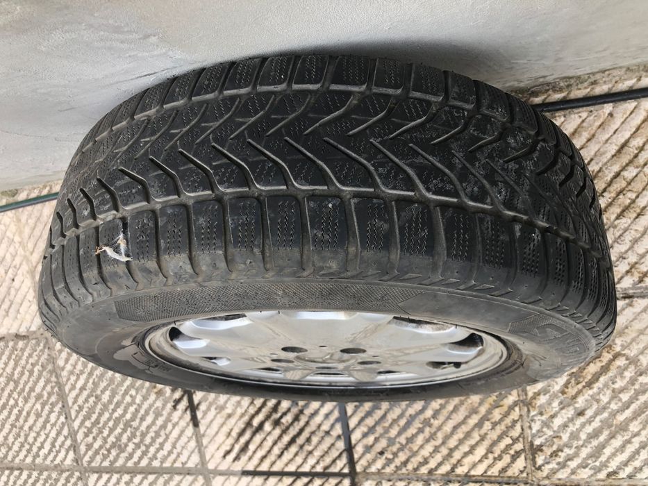 Продавам зимни гуми с джанти