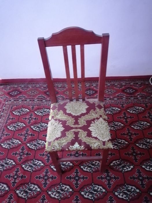 Стуллар сотилади