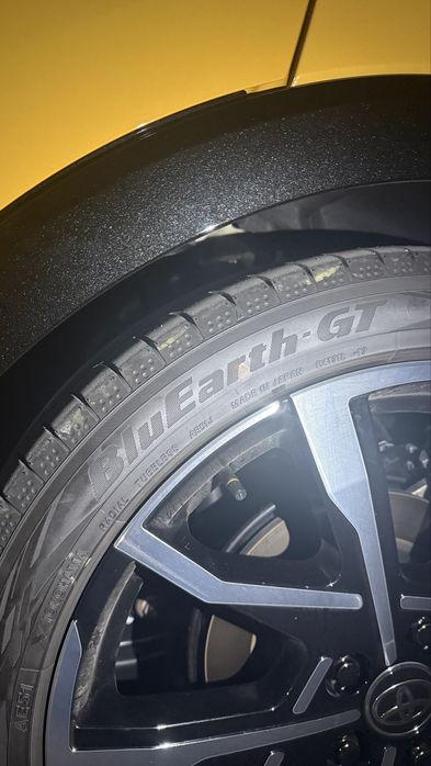 Jante Toyota R19 + Anvelope vară Yokohama BlueEarth GT 195/50 R19