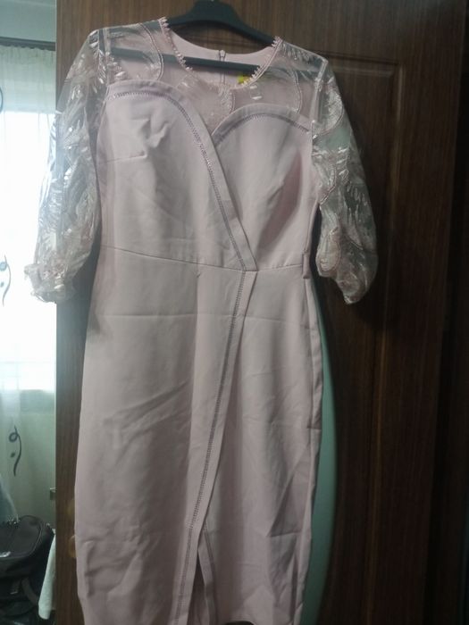 Rochie ocazie purta o singura data
