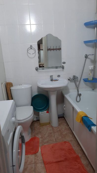 Сдадим 1ю квартиру (долгосрочно)