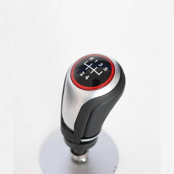 Кожена топка за скоростен лост VW Golf Mk5 Mk6 Scirocco Jetta 5 ск