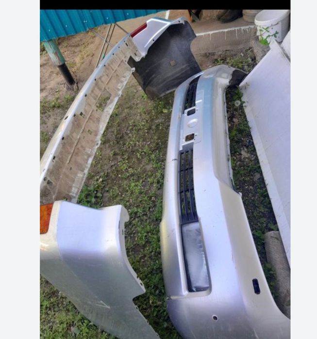 Продам запчасти Ланд Крузер 200