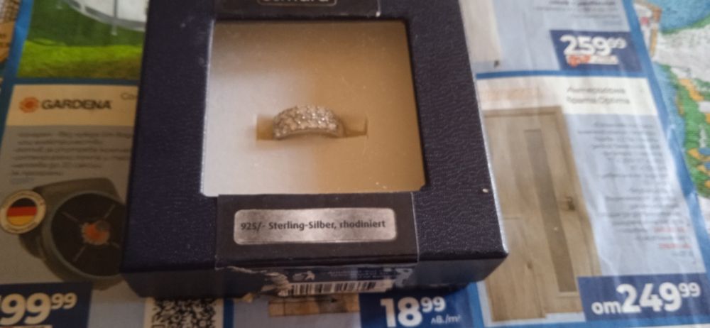 Сребърен пръстен с цирконий