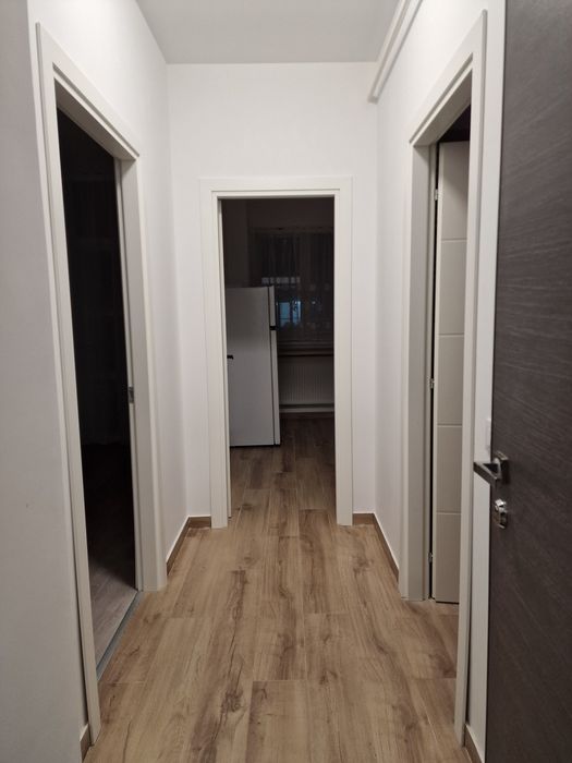 Închiriez apartament cu o cameră