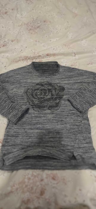 Дамски блузи подходящи за сезона