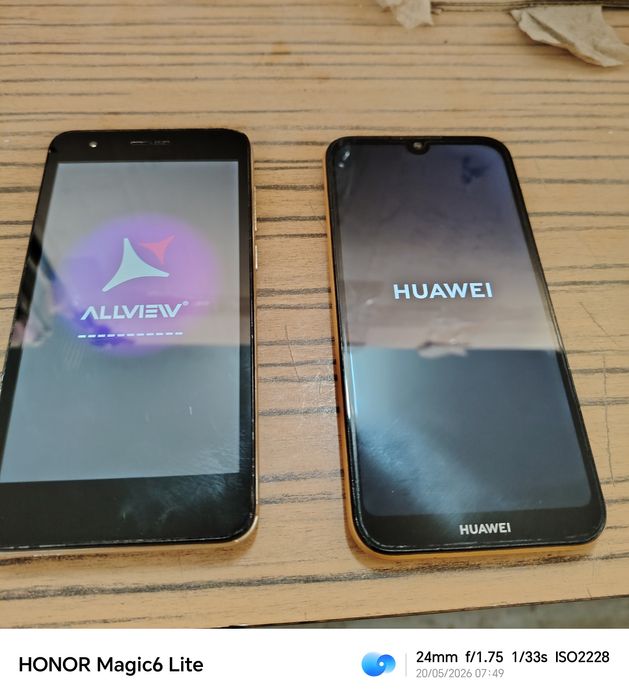 Vând 2 telefoane