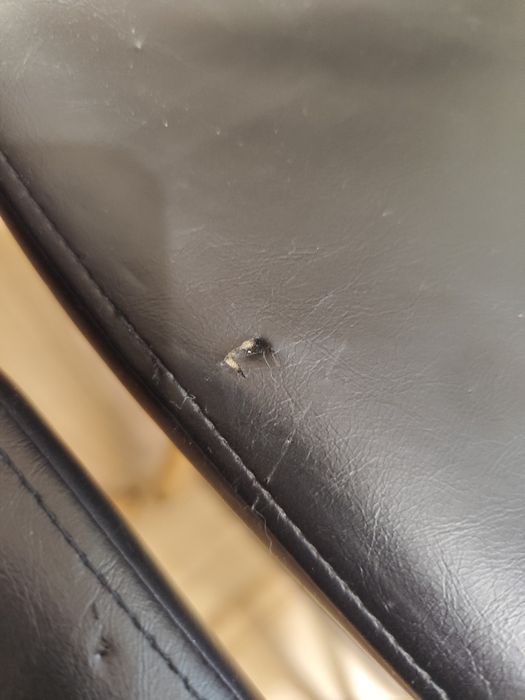 Бар столове черна кожа