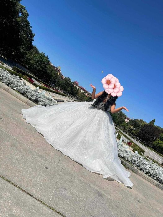 Булченска Рокля воал и аксесоари