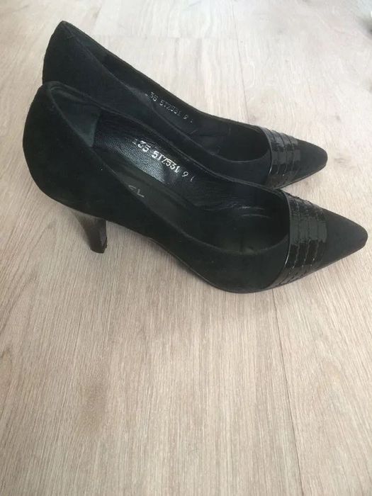 Туфли замшевые 35 размер