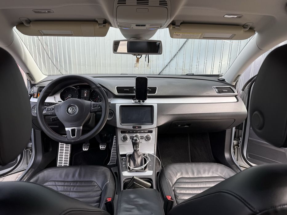 Volkswagen Passat B7 2.0 TDI 140 CP, 2013