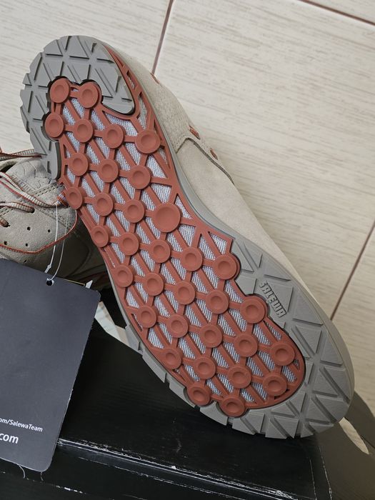 Ghete de munte , trekking, diverse marimi barbati femei, noi