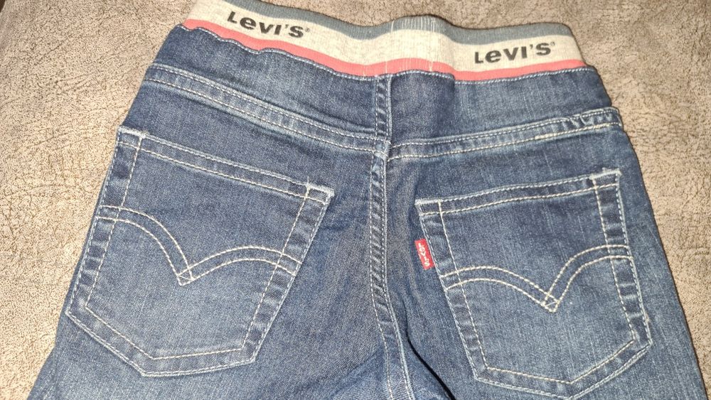 Детски дънки levis- 3 годинки.