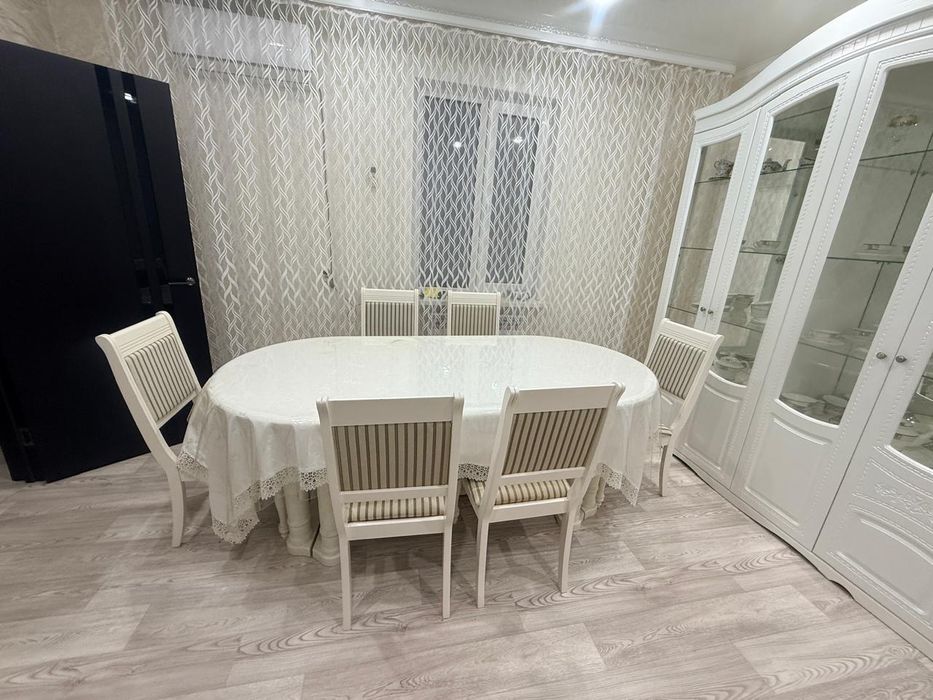 Продам комплект мебели