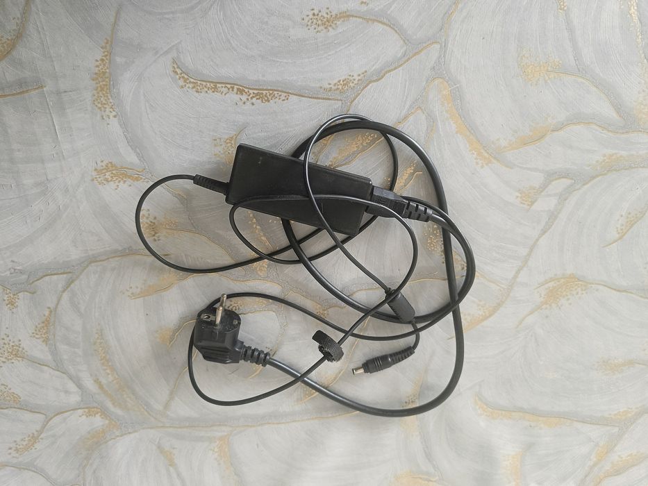 Продам ноутбук . Рабочий