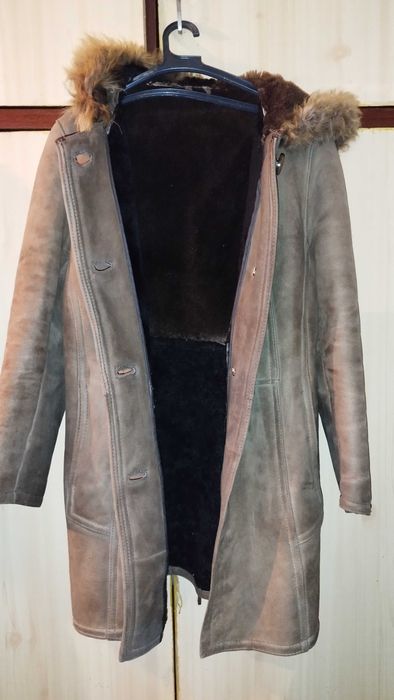 Дамски кожух,запазен.
