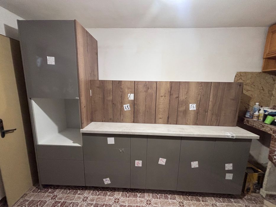 Кухня нова налична